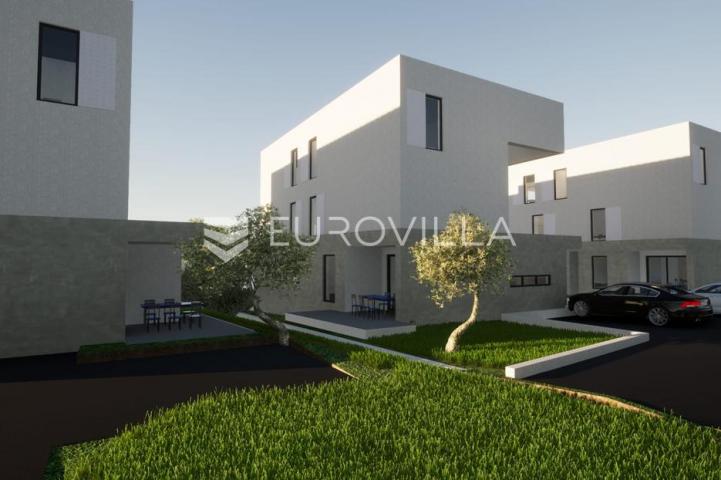 Vodice, NOVOGRADNJA, prekrasan jednosoban stan s vrtom, 61,70 m²