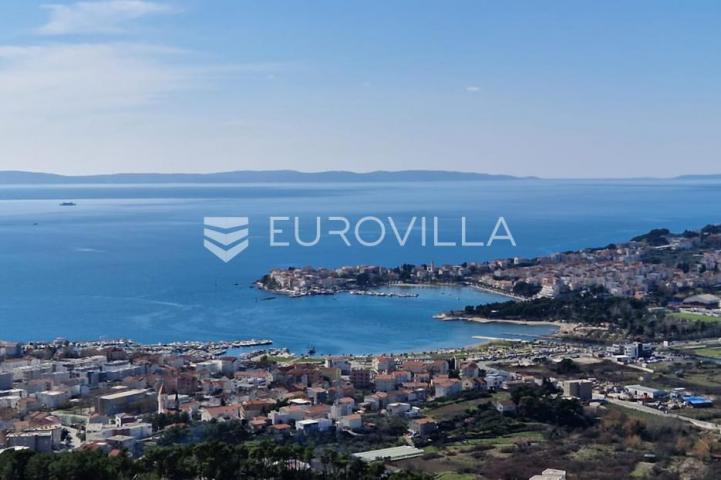 Podstrana, vila s 4 sobe, bazenom i panoramskim pogledom na more