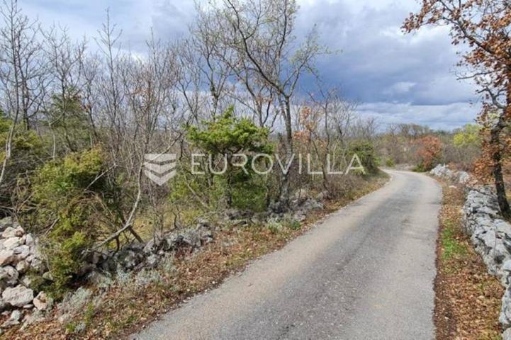 Raša, Trget veliko građevinsko zemljište 5545 m2