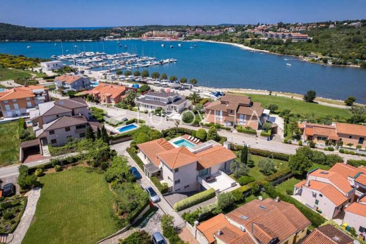 Istra, Banjole, prekrasna vila 277 m² na velikoj okućnici, 300 m od mora