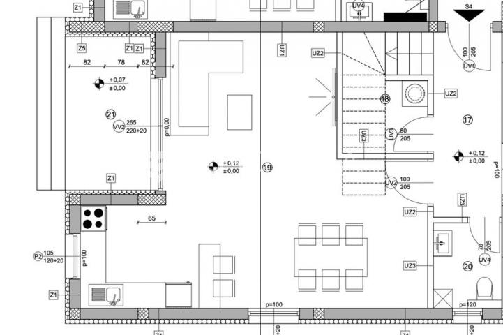 Vodice, prostran trosoban stan, 125,82 m²