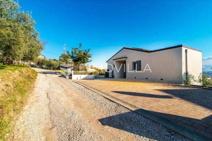 Istra, Buje, eskluzivna villa s prekrasnim pogledom na more 