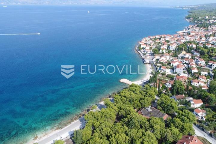 Brač, Sutivan, zemljište za gradnju moderne vile s otvorenim pogledom na more