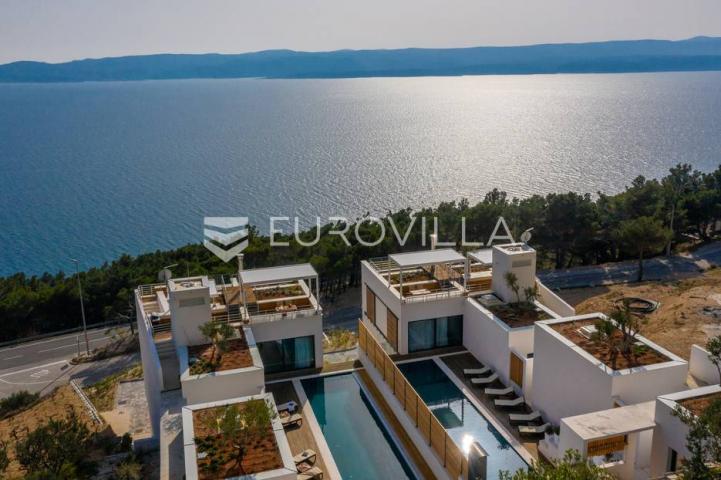 Omiš, dvije zrcalne vile s panoramskim pogledom