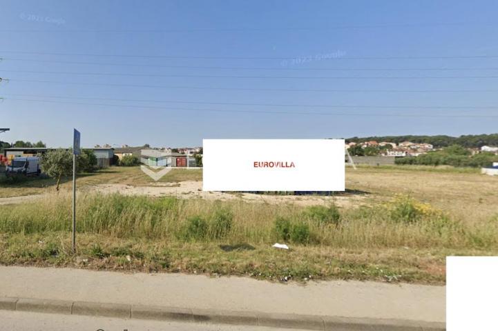 Istra, Pula, veliko  građevinsko zemljište  5000 m2 - industrijska zona