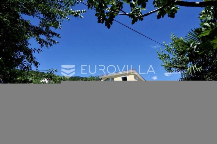 Lovran, luksuzna vila s bazenom i pogledom na more