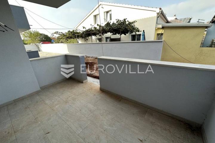 Šišan, trosoban stan s neto korisnom površinom od 76,25 m² i velikim vrtom