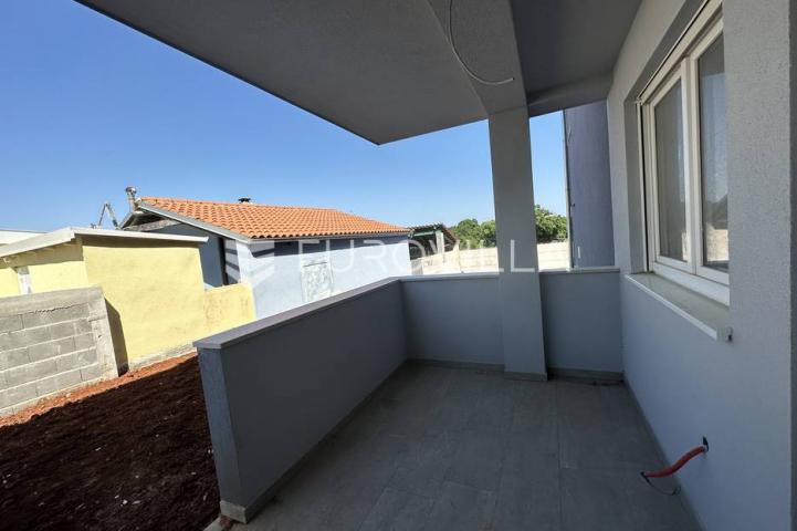 Šišan, trosoban stan s neto korisnom površinom od 76,25 m² i velikim vrtom