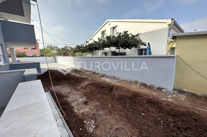 Šišan, trosoban stan s neto korisnom površinom od 76,25 m² i velikim vrtom