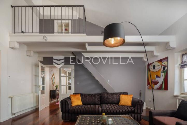 Vodice, mediteranska vila s uređenim vrtom, bazenom i pogledom na more