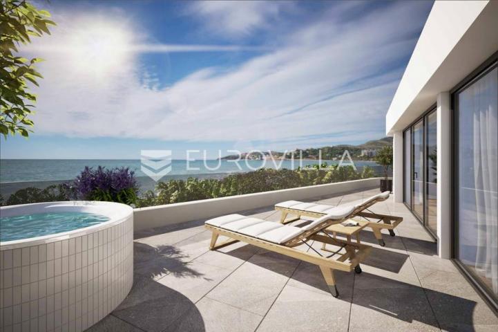 Opatija, Volosko, luksuzan dvosoban stan 69,37 m², pogled na more