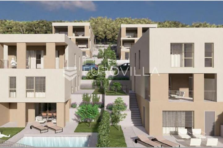 Kostrena, četverosoban stan 184,05 m2, bazen, lukzuna novogradnja