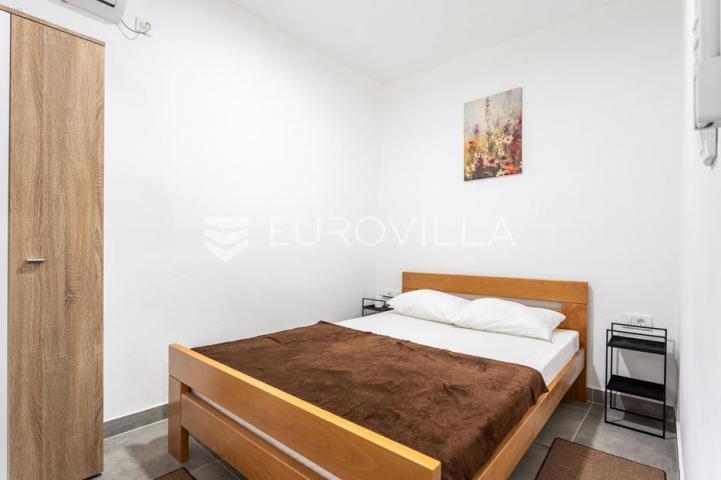 Vodice, apartmanska kuća – idealna investicija za turizam!