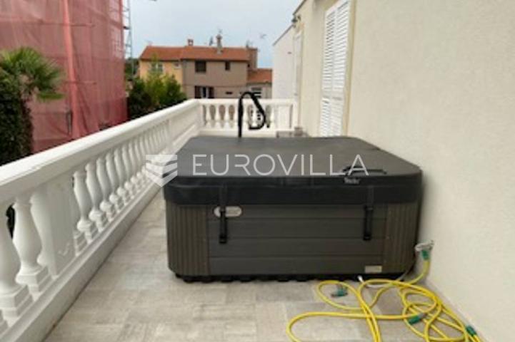 Rovinj, samostojeća vila centar Rovinja pogled more 400 m²