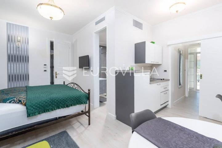 Rovinj, samostojeća vila centar Rovinja pogled more 400 m²