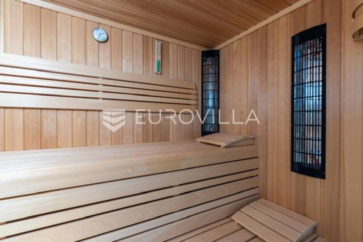 Rovinj, samostojeća vila centar Rovinja pogled more 400 m²