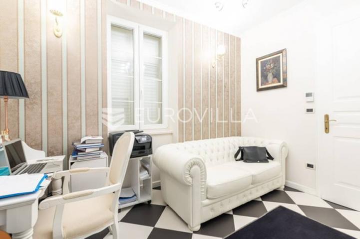 Rovinj, samostojeća vila centar Rovinja pogled more 400 m²