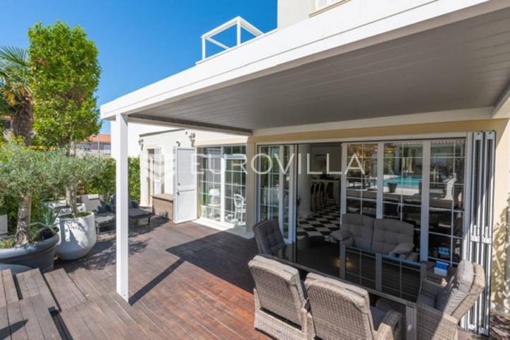 Rovinj, samostojeća vila centar Rovinja pogled more 400 m²