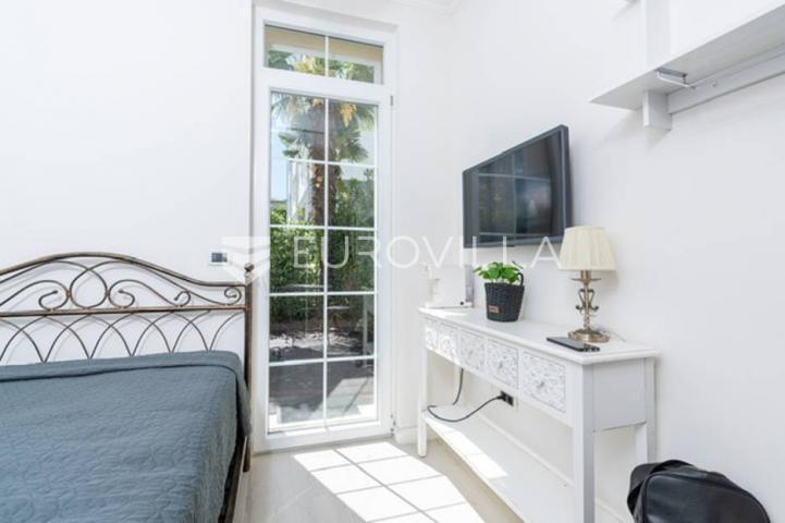 Rovinj, samostojeća vila centar Rovinja pogled more 400 m²