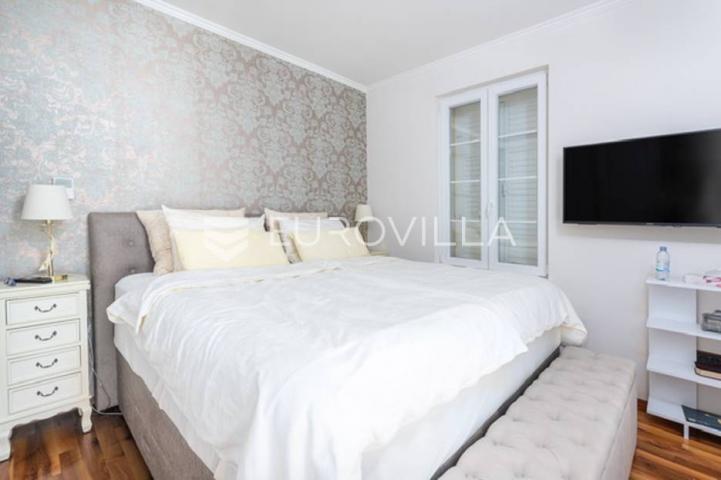 Rovinj, samostojeća vila centar Rovinja pogled more 400 m²