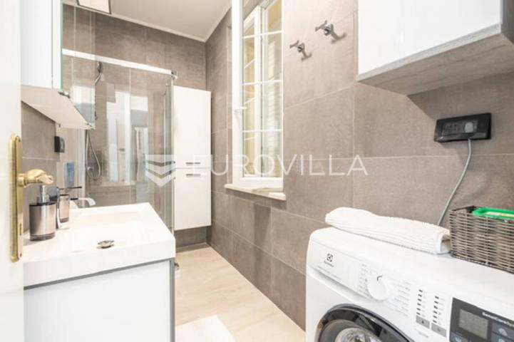 Rovinj, samostojeća vila centar Rovinja pogled more 400 m²