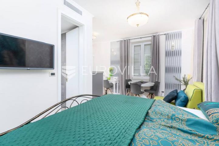 Rovinj, samostojeća vila centar Rovinja pogled more 400 m²