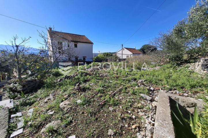 Hvar, Sućuraj, građevinsko zemljište 437 m², 50 m od mora