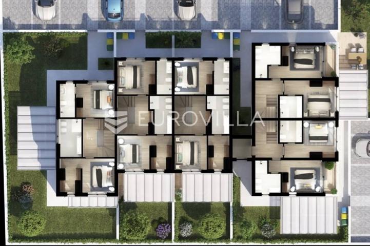 Poreč, prekrasan  trosobni stan u kući u nizu od 125 m2 s velikim vrtom