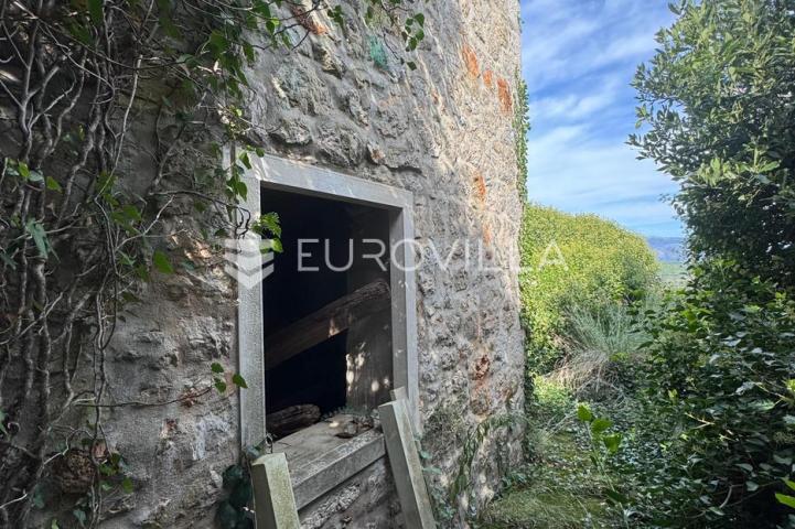 Hvar, Dol, autentična kamena kuća u mirnom i lijepom mjestu