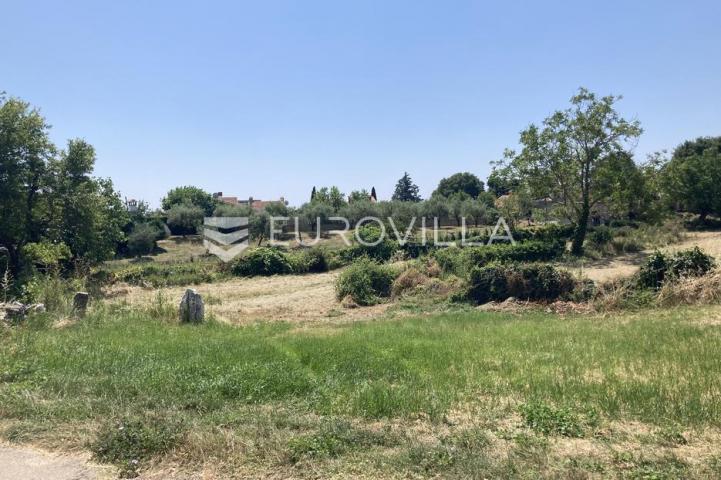 Istra, Puntera, građevinsko zemljište 1148 m2 na super lokaciji u centru mjesta