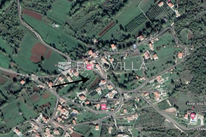 Istra, Puntera, građevinsko zemljište 1148 m2 na super lokaciji u centru mjesta