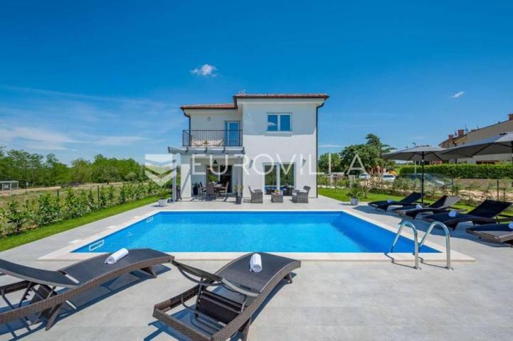 Poreč, kvalitetna niskoenergetska vila smještena nadomak Poreča