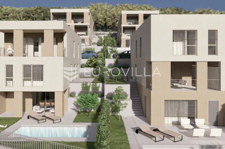 Kostrena, NOVOGRADNJA, luksuzan četverosoban stan s pogledom na more, 140,85 m2, bazen