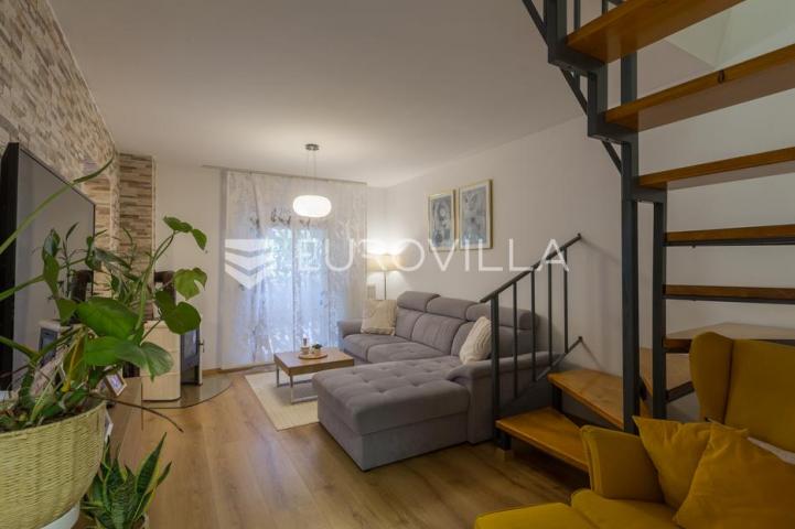 Istra, Pula PRILIKA ZA INVESTICIJU, apartmanska kuća podijeljena na 3 stambene jedinice