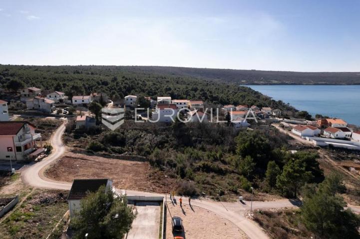 Zadar, Novigrad, građevinsko zemljište na super lokaciji s pogledom na more