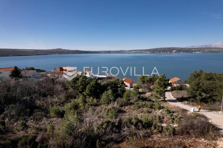 Zadar, Novigrad, građevinsko zemljište na super lokaciji s pogledom na more