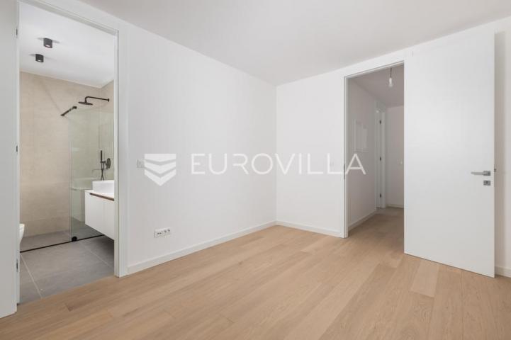 Opatija, atraktivan trosoban stan 119 m² NOVOGRADNJA
