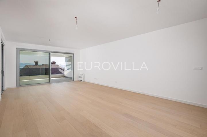 Opatija, atraktivan trosoban stan 119 m² NOVOGRADNJA