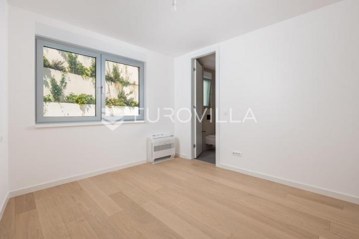 Opatija, atraktivan trosoban stan 119 m² NOVOGRADNJA