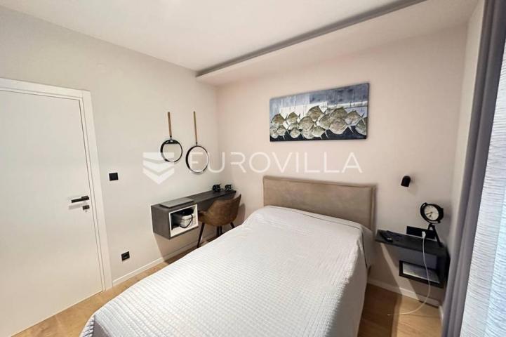 Rijeka, moderan stan s pogledom na more 217 m²