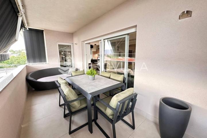 Rijeka, moderan stan s pogledom na more 217 m²