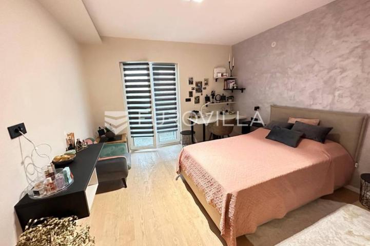 Rijeka, moderan stan s pogledom na more 217 m²