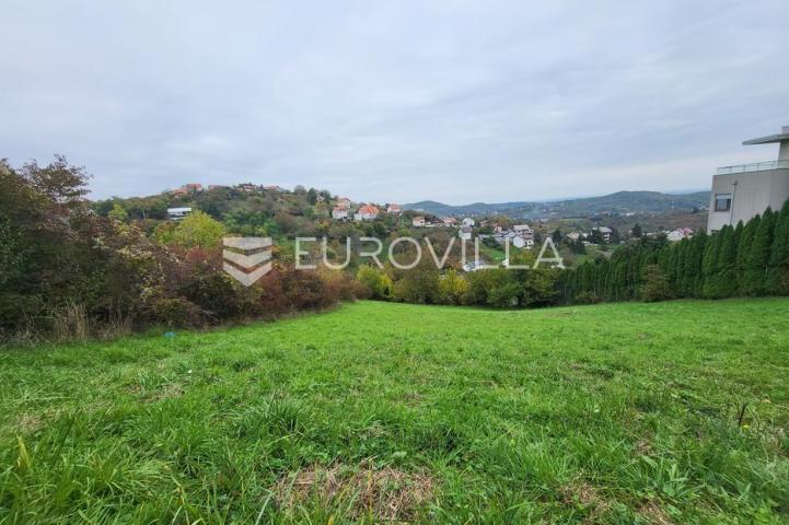 Zagreb, Markuševec, građevinsko zemljište 1800 m²
