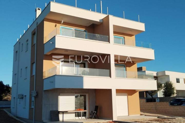 Pag, Mandre trosoban stan, apartman S3 na drugom katu penthouse 71 m² NOVOGRADNJA