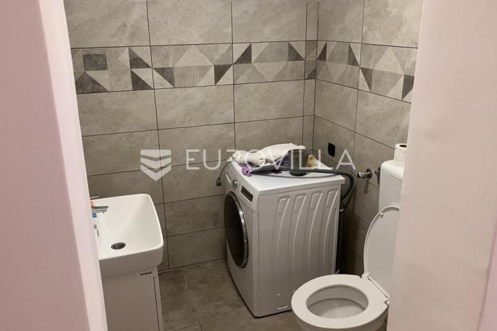 Ogulin, Bjelolasica, kompletno adaptirana kuća 260 m²