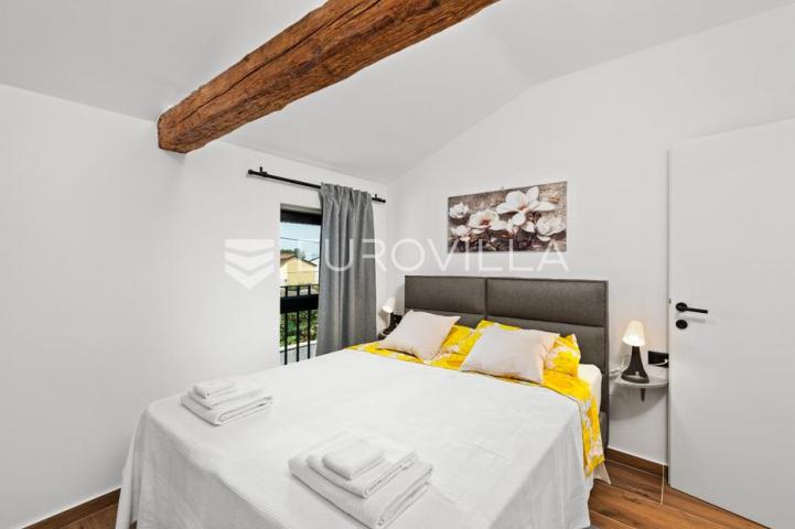 Istra, Poreč prekrasna kamena vila s bazenom 133 m2 