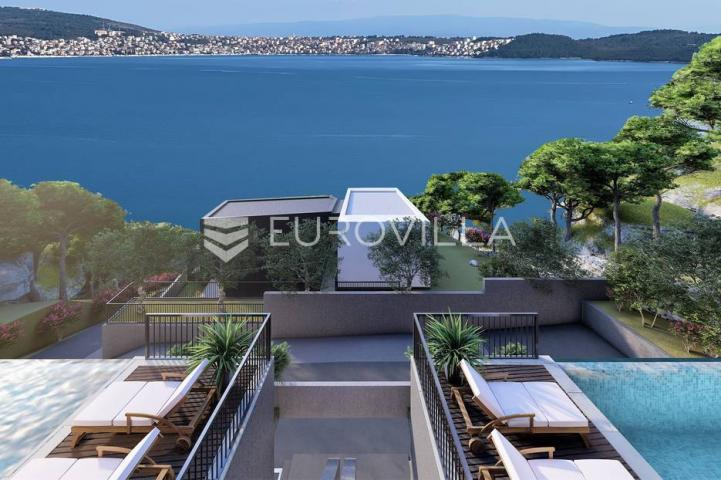 Trogir okolica, Moderna vila s bazenom i panoramskim pogledom