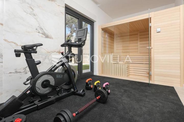 Lun, Jakišnica Pag Luksuzna vila s grijanim bazenom, 4 en, suite sobe i wellnessom, 90 m do mora