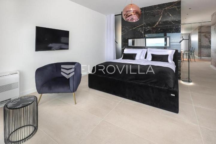 Lun, Jakišnica Pag Luksuzna vila s grijanim bazenom, 4 en, suite sobe i wellnessom, 90 m do mora
