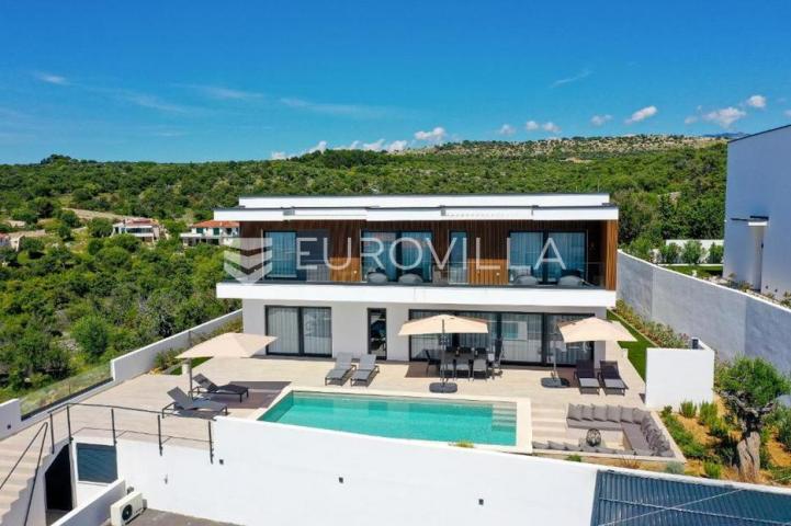 Lun, Jakišnica Pag Luksuzna vila s grijanim bazenom, 4 en, suite sobe i wellnessom, 90 m do mora